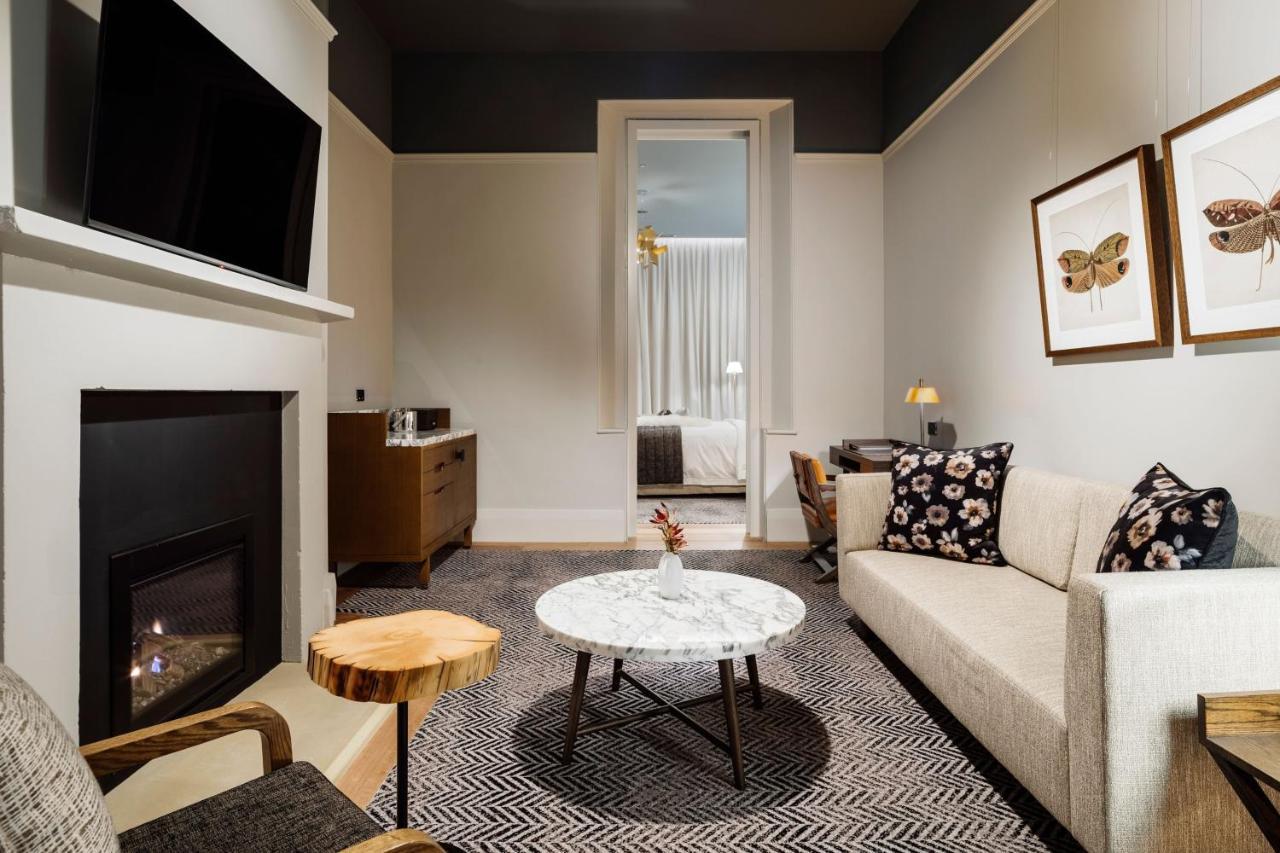 The Tasman, A Luxury Collection Hotel, Hobart Bagian luar foto A suite at the Hotel Commonwealth