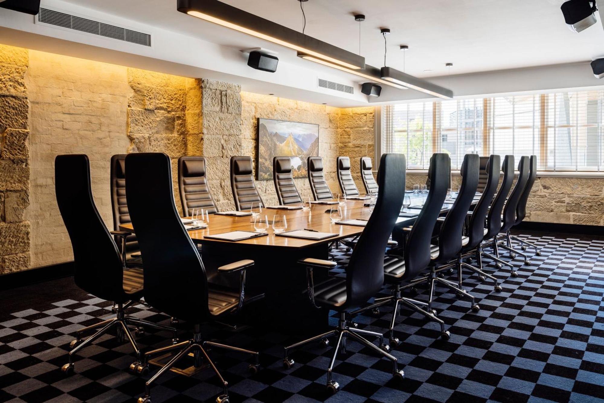 The Tasman, A Luxury Collection Hotel, Hobart Bagian luar foto Boardroom at the London School of Economics