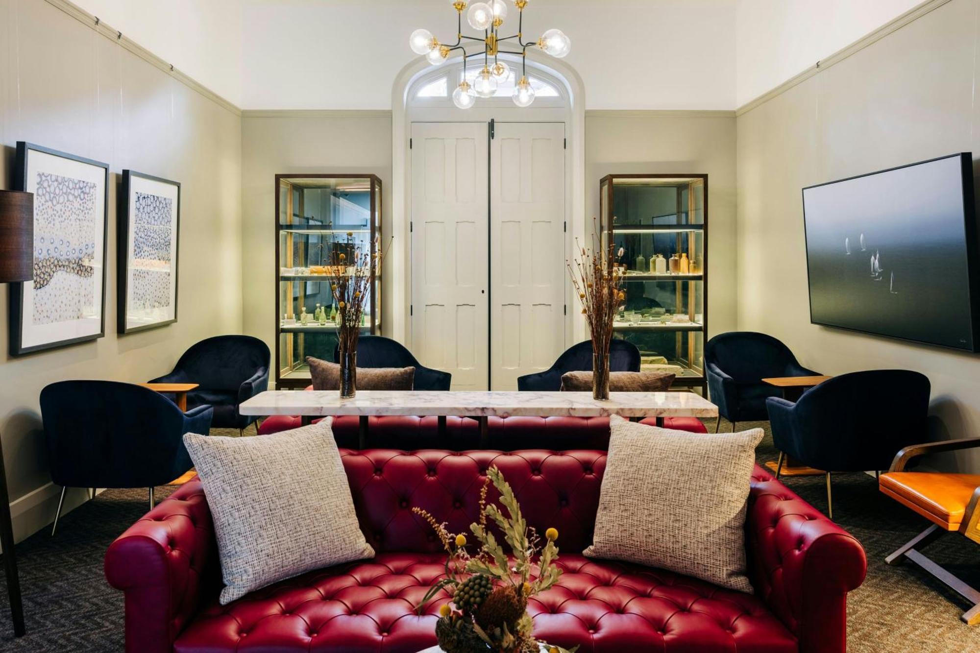 The Tasman, A Luxury Collection Hotel, Hobart Bagian luar foto The lounge at the 2019 Toronto International Film Festival